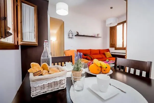Hotel Apartamento Calle Munda Córdoba 0*,  Španělsko